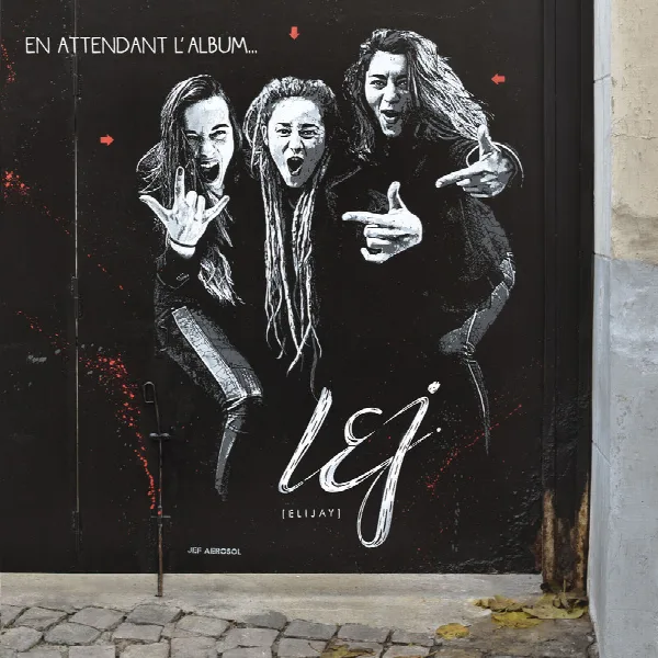 Pochette de En attendant l’album