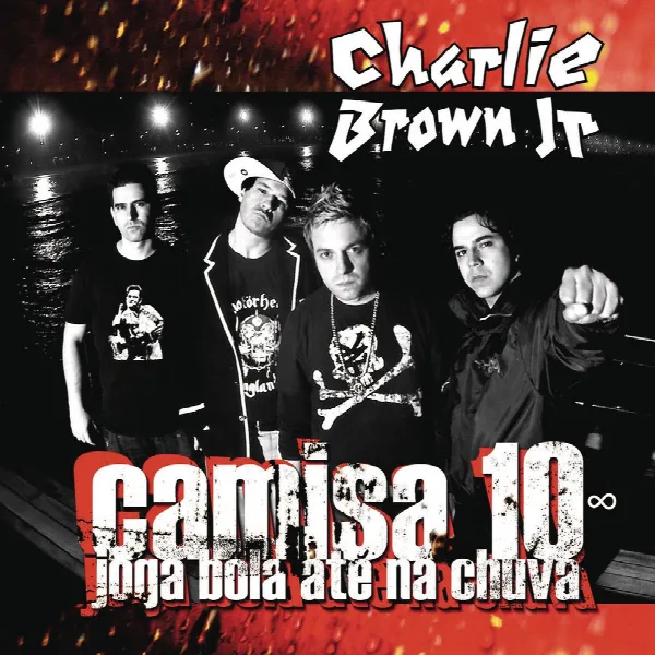 Pochette de Camisa 10 joga bola até na chuva