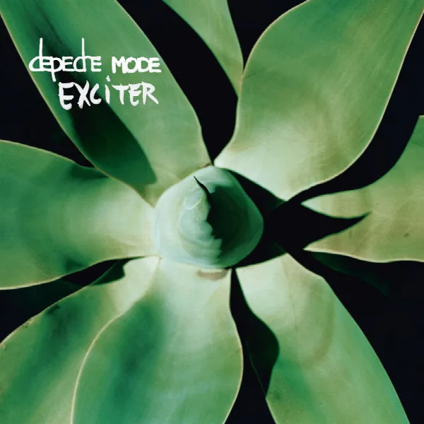 Pochette de Exciter (Deluxe)