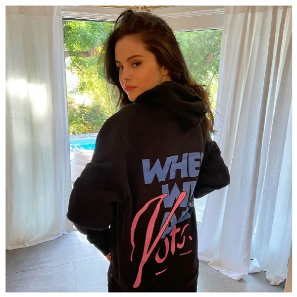 Pochette de Selena x Votes