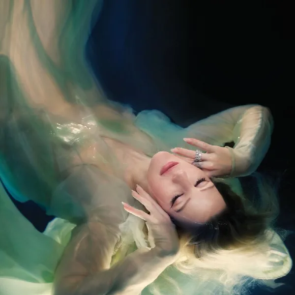 Pochette de Higher Than Heaven (Deluxe)