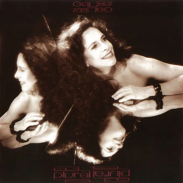Pochette de Plural