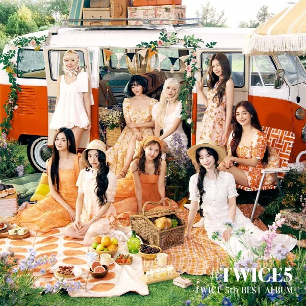 Pochette de #TWICE5 (Japanese ver.)