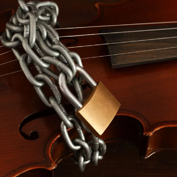Pochette de classical music that feels illegal