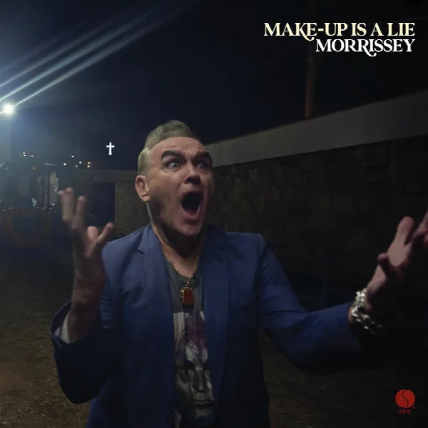 Pochette de Make-up is a Lie